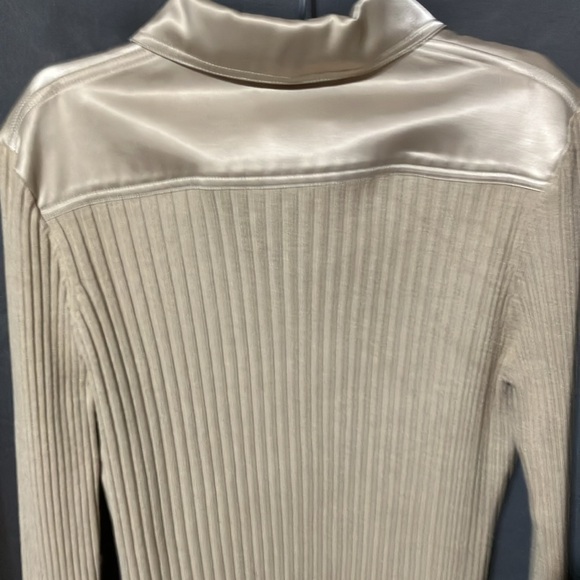 Belldini sweater set. Size M. Sweater has satin collar & yoke, tank top match - Picture 5 of 6